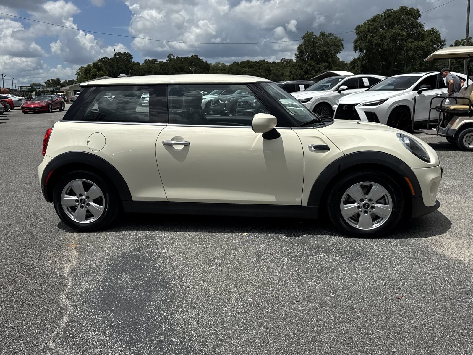 Used 2021 MINI Cooper 2-Door Hardtop FWD image 6
