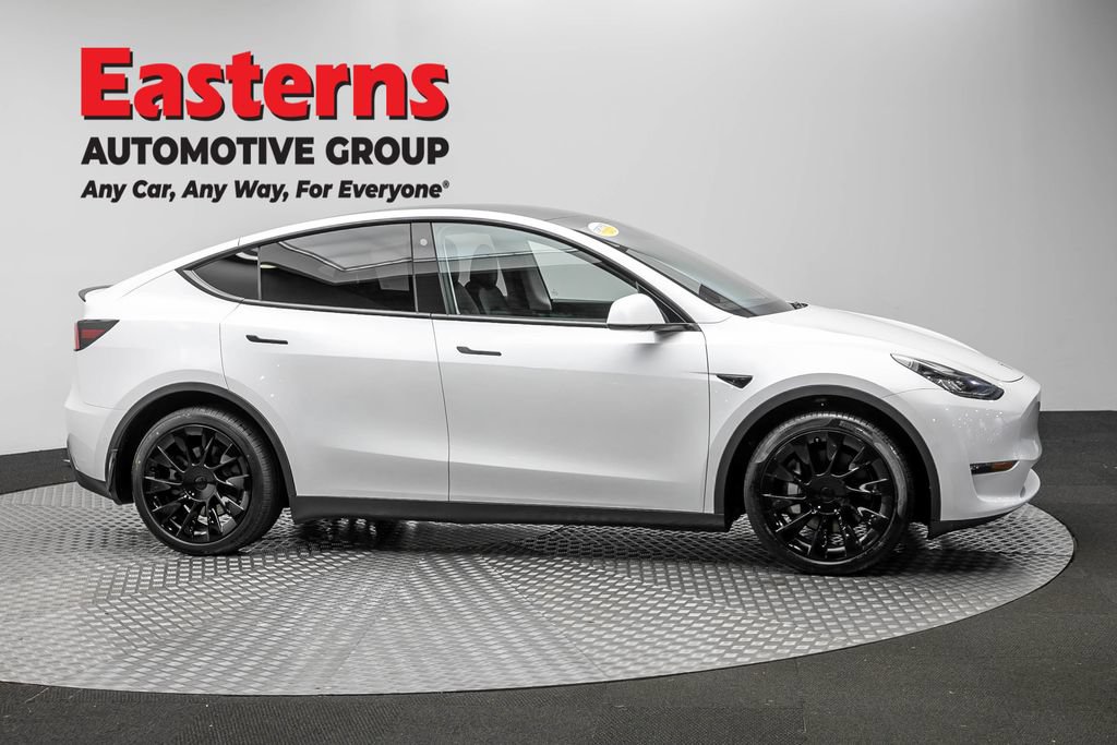 Used 2021 Tesla Model Y Long Range AWD/4WD image 4