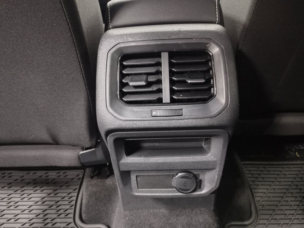 Certified 2024 Volkswagen Tiguan S image 34