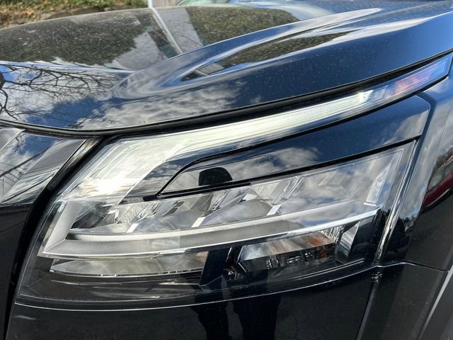 Certified 2023 Nissan Pathfinder SL w/ Black Appearance Package image 7