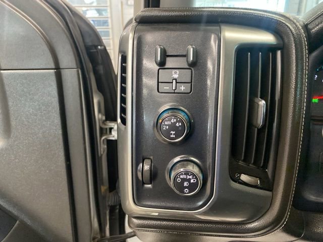 Used 2015 Chevrolet Silverado 1500 LTZ Z71 AWD/4WD image 12