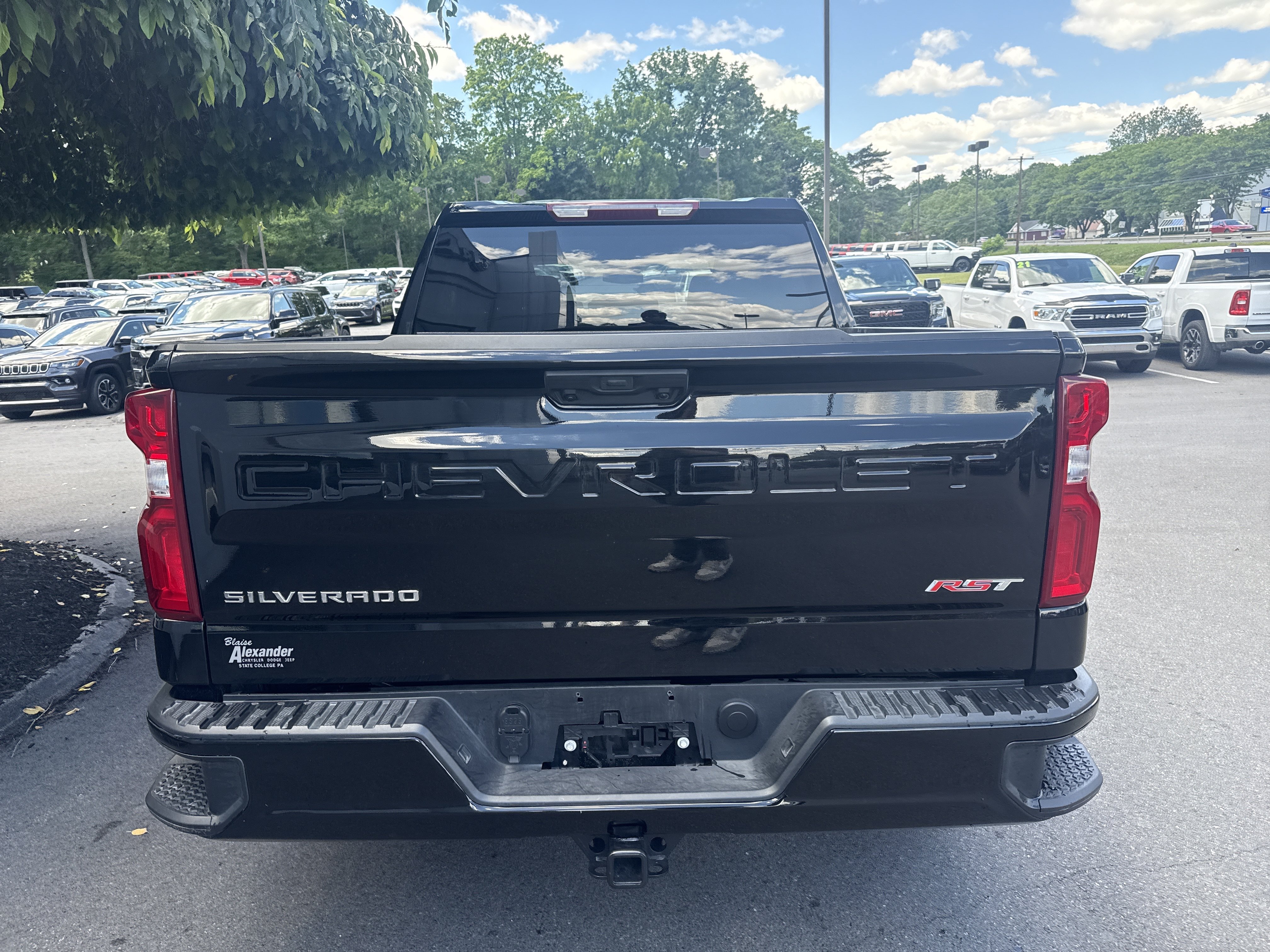 Used 2026 Chevrolet Silverado 1500 RST AWD/4WD image 4