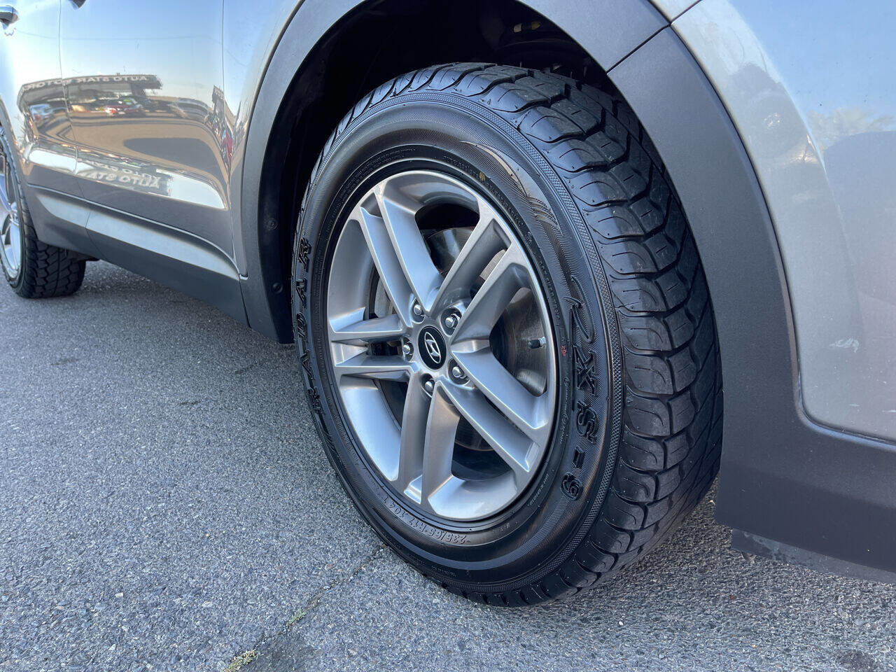 Used 2017 Hyundai Santa Fe Sport image 24