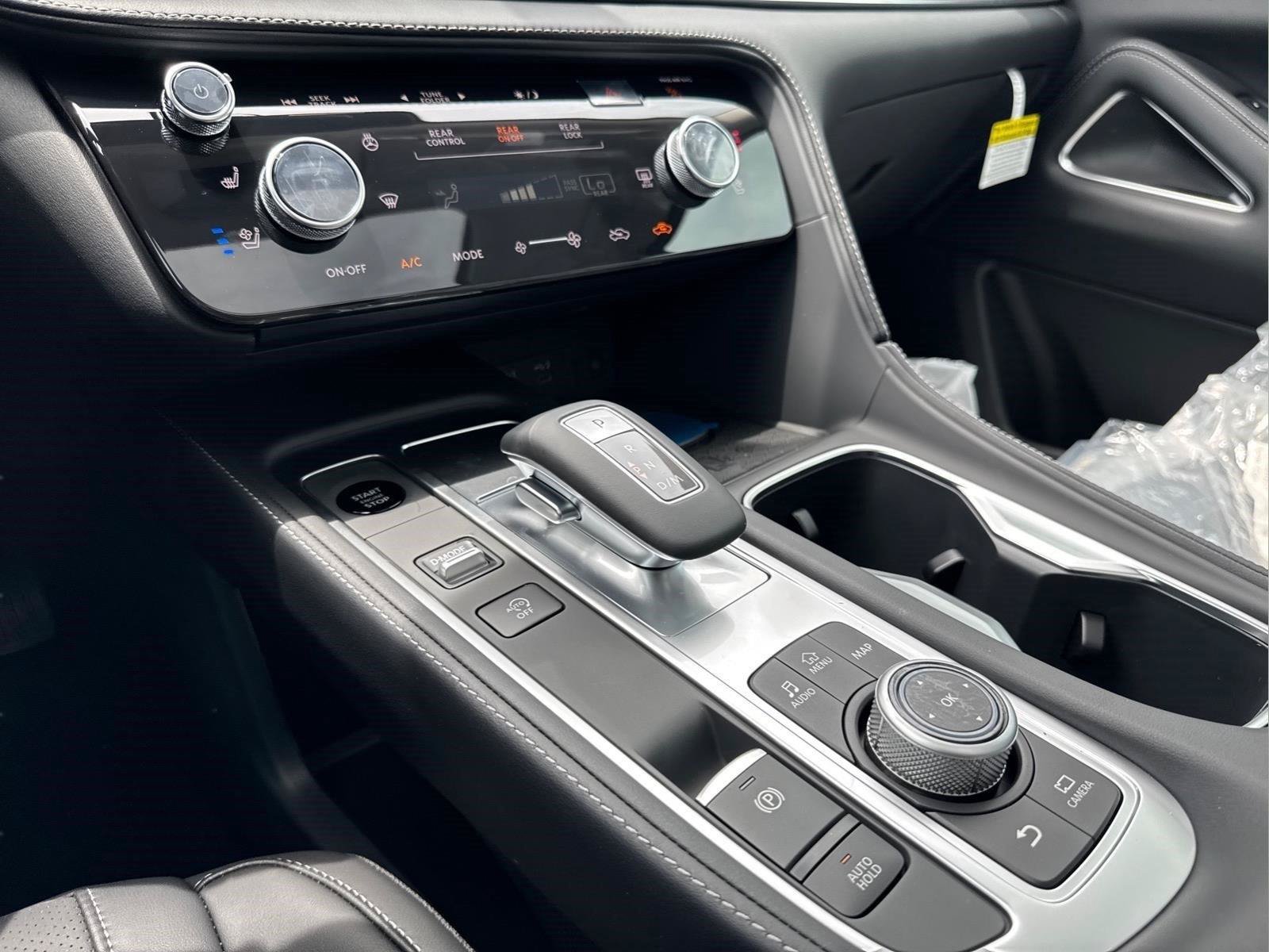 New 2027 INFINITI QX60 Luxe w/ Cargo Package FWD image 24