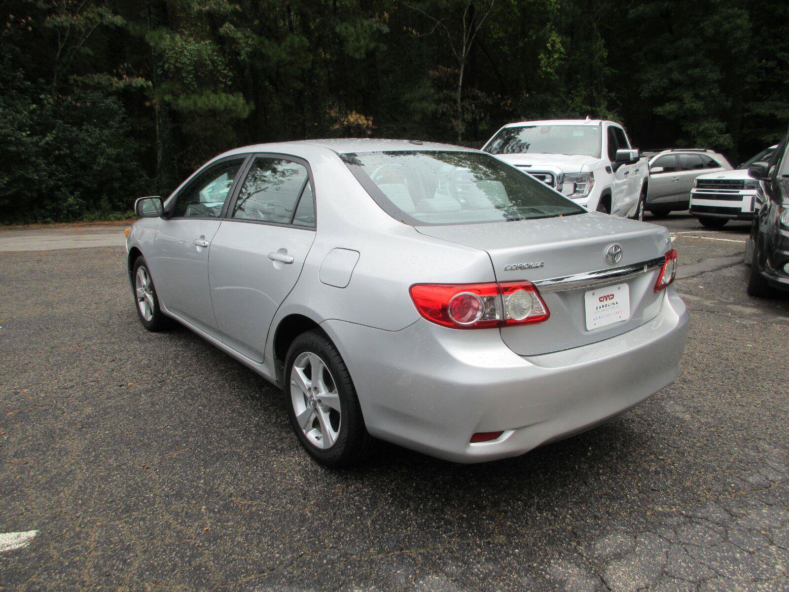 Used 2012 Toyota Corolla LE w/ Premium Pkg FWD image 7