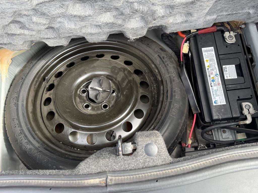 Used 2010 Dodge Challenger R/T RWD image 24