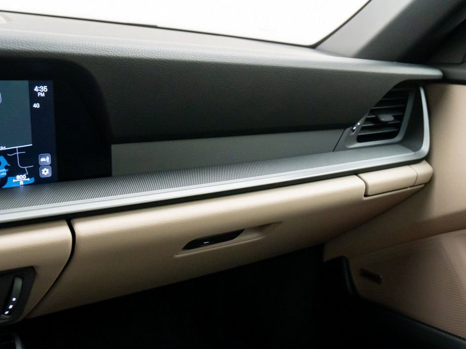 Certified 2025 Porsche 911 Carrera image 26