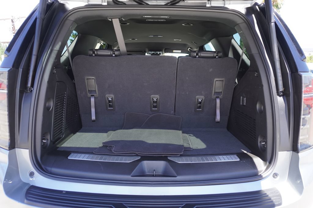 Used 2026 Chevrolet Tahoe RST RWD image 8