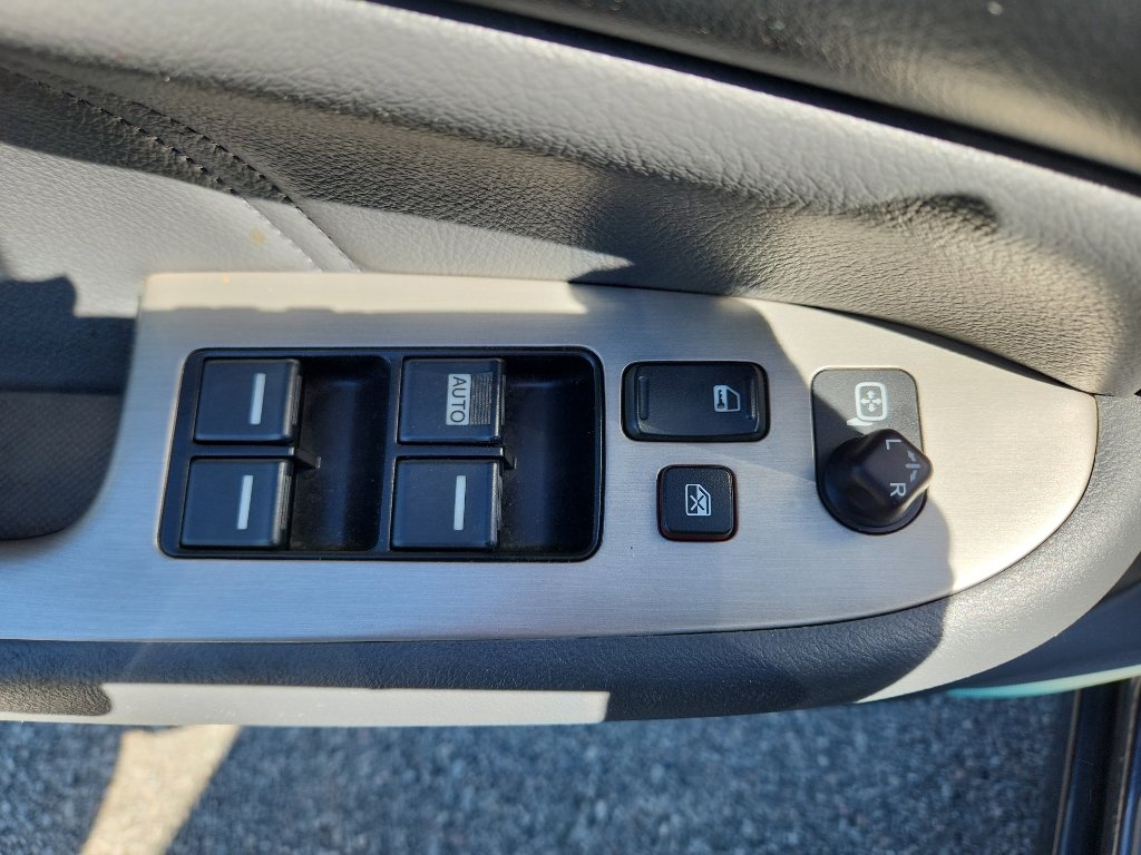 Used 2005 Honda Accord EX-L image 10