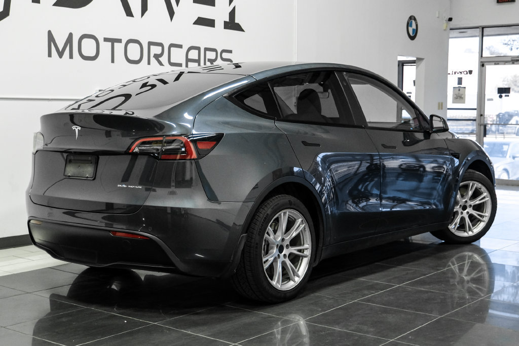 Used 2022 Tesla Model Y Long Range AWD/4WD image 8