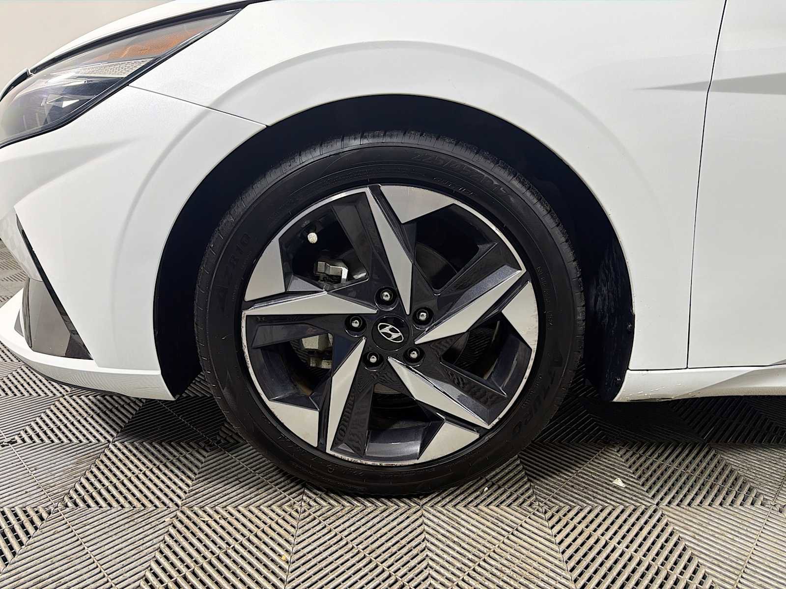 Used 2021 Hyundai Elantra Limited w/ Cargo Package image 29