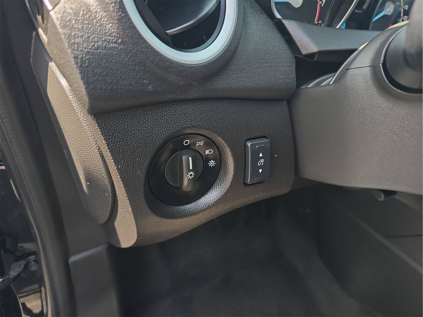 Used 2019 Ford Fiesta SE FWD image 20