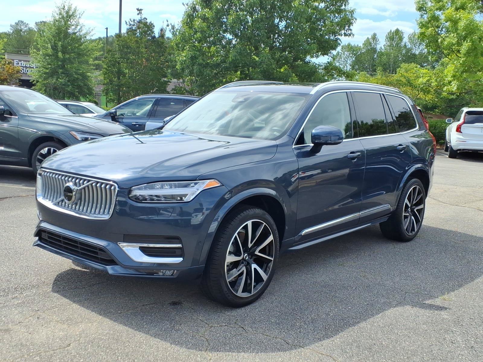 Certified 2024 Volvo XC90 B5 Plus AWD/4WD image 10