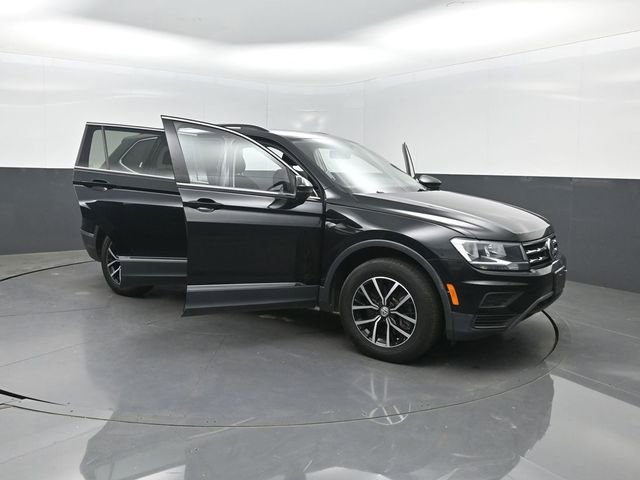 Used 2021 Volkswagen Tiguan SE AWD/4WD image 37
