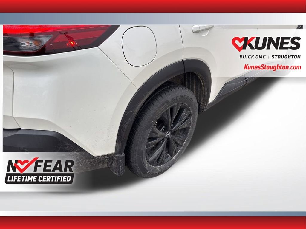 Used 2023 Nissan Rogue SV w/ SV Premium B Package image 8