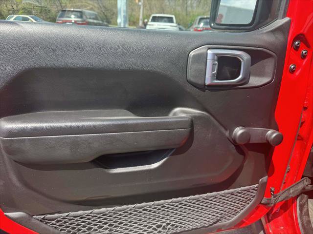 Certified 2022 Jeep Wrangler Unlimited Sport AWD/4WD image 16