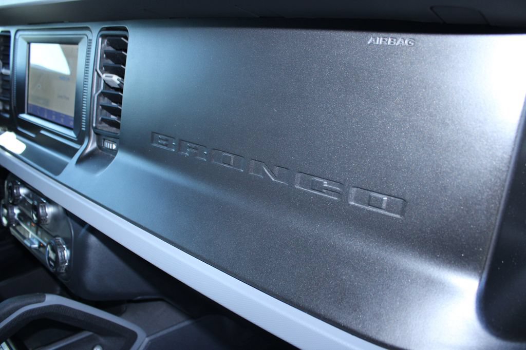 Used 2023 Ford Bronco 4-Door AWD/4WD image 28