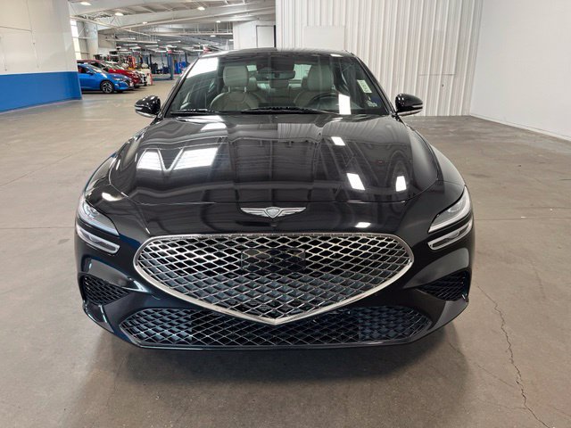 Used 2025 Genesis G70 2.5T RWD image 8