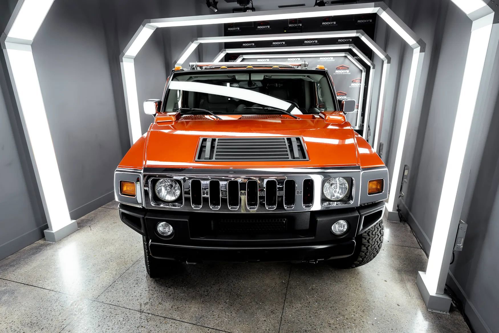 Used 2003 HUMMER H2 Luxury w/ Preferred Equipment Group AWD/4WD image 3