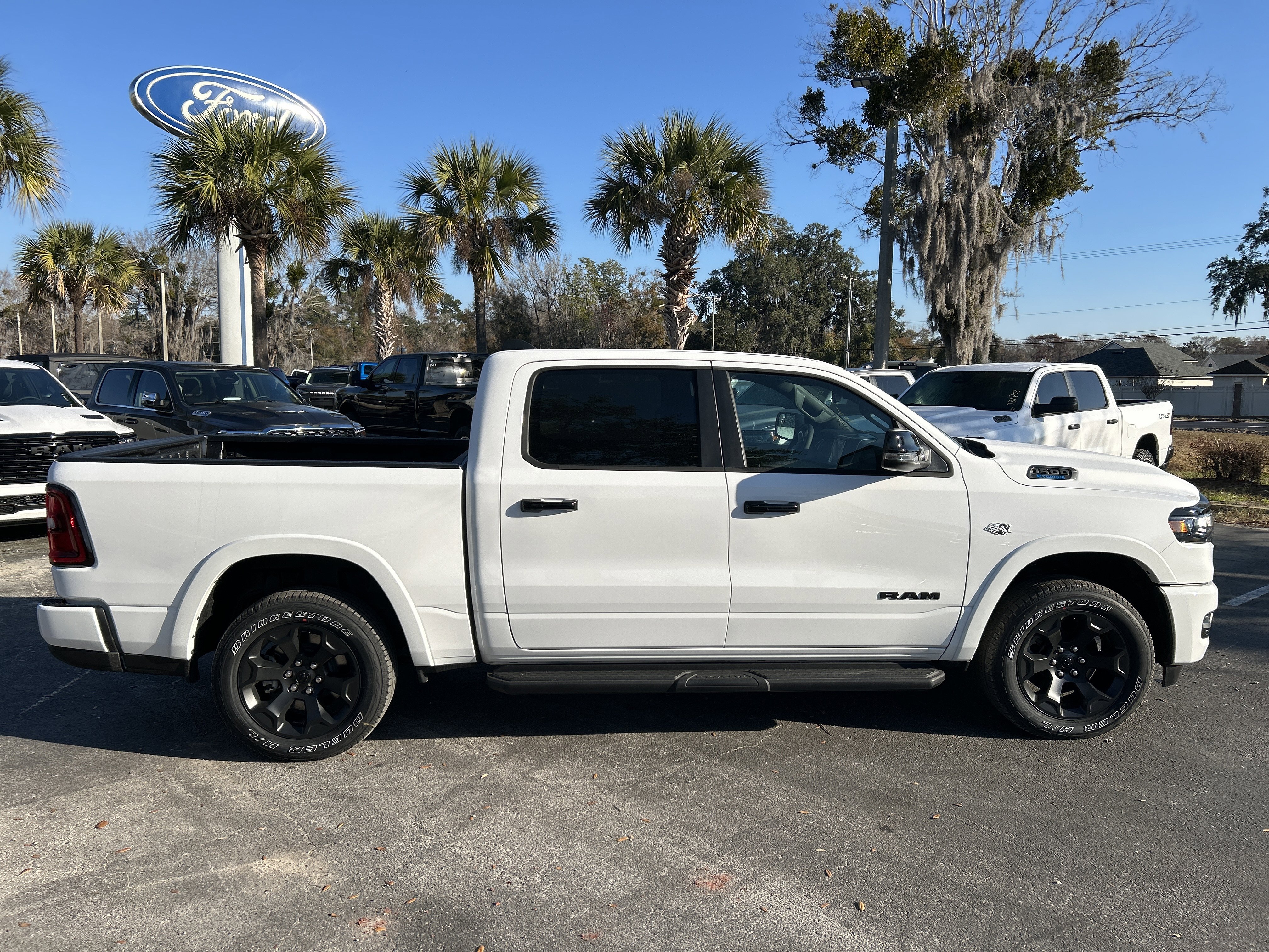 New 2026 RAM 1500 4x4 Crew Cab image 10