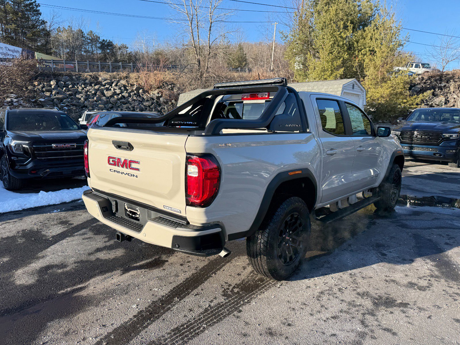 New 2026 GMC Canyon Elevation w/ LPO, Sports Bar Package image 5