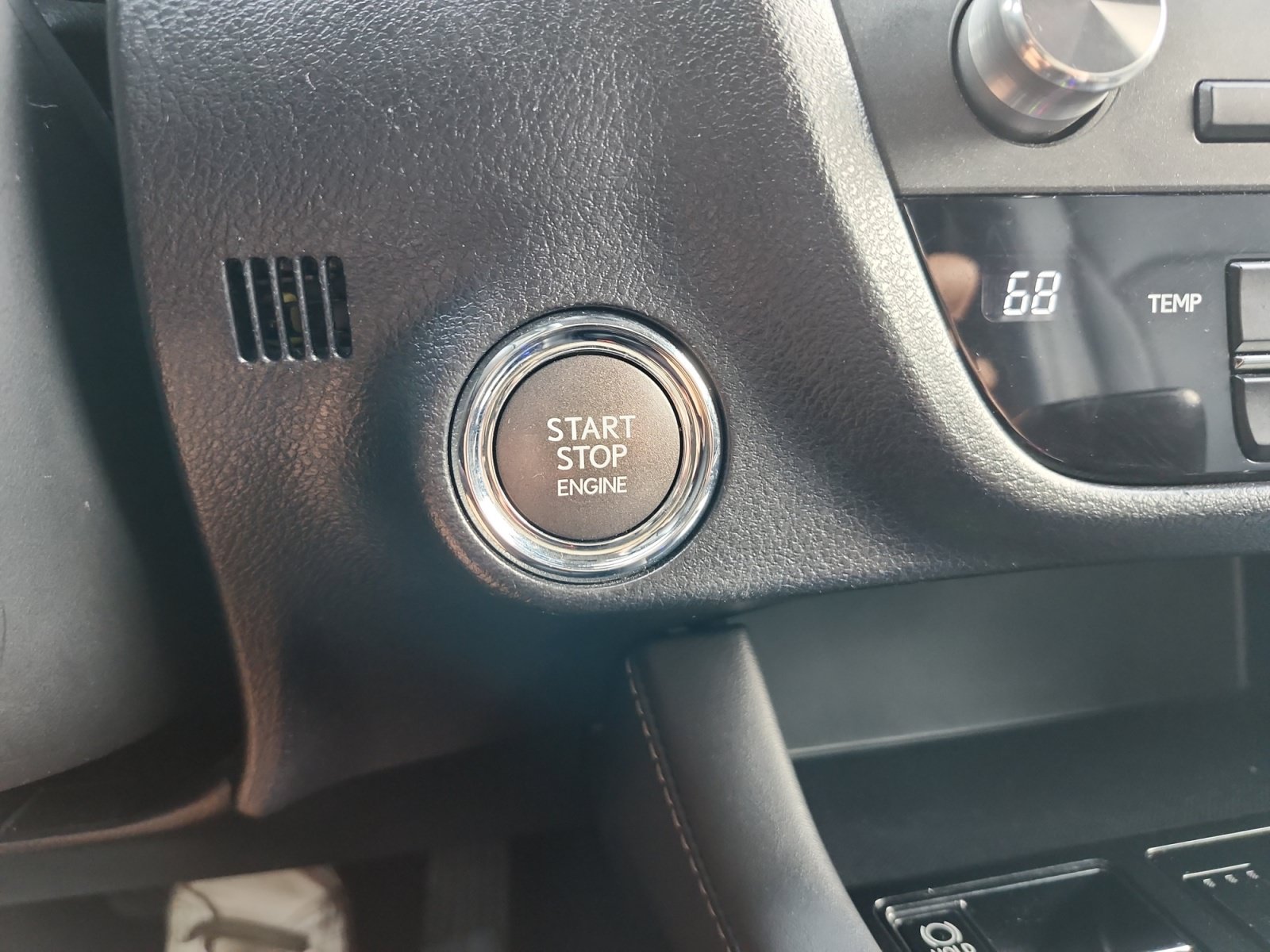 Used 2018 Lexus RX 350 AWD w/ Accessory Package image 19