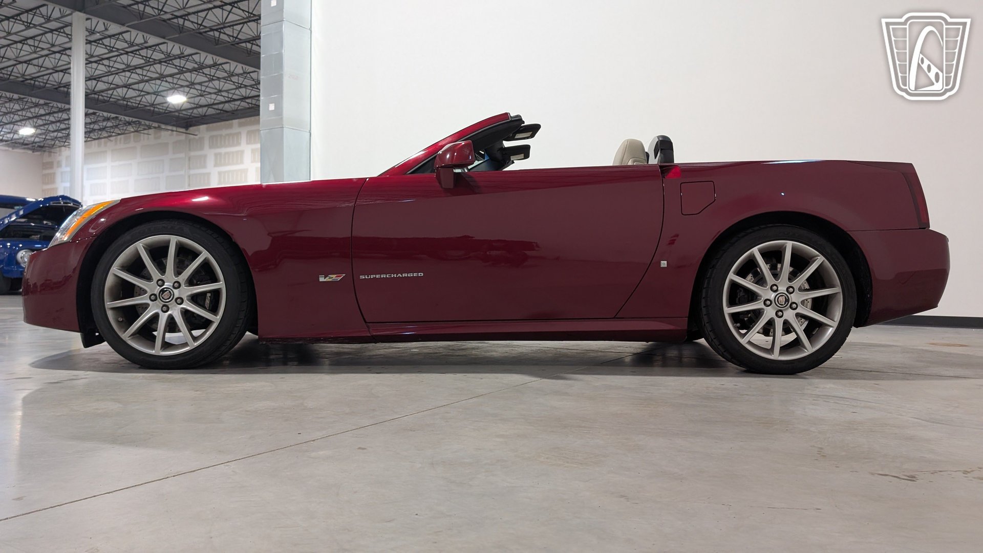 Used 2006 Cadillac XLR V RWD image 7