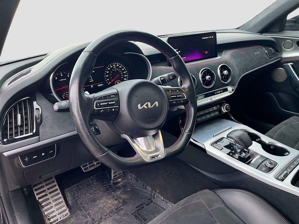 Used 2023 Kia Stinger GT2 image 9