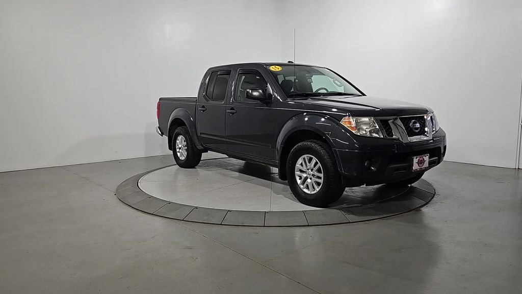 Used 2015 Nissan Frontier SV w/ SV Value Truck Package AWD/4WD image 8