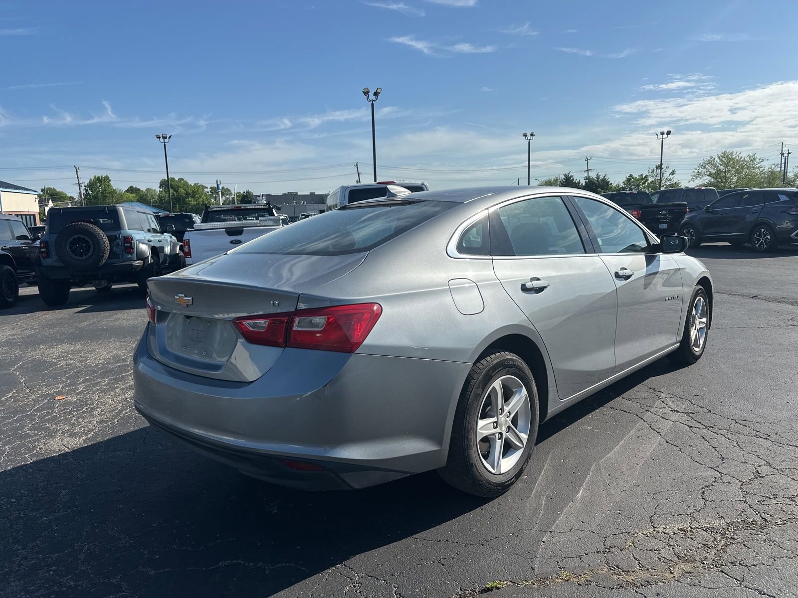 Used 2023 Chevrolet Malibu LT FWD image 3