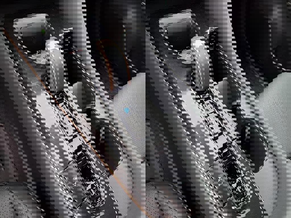 New 2025 Toyota Crown Platinum image 19