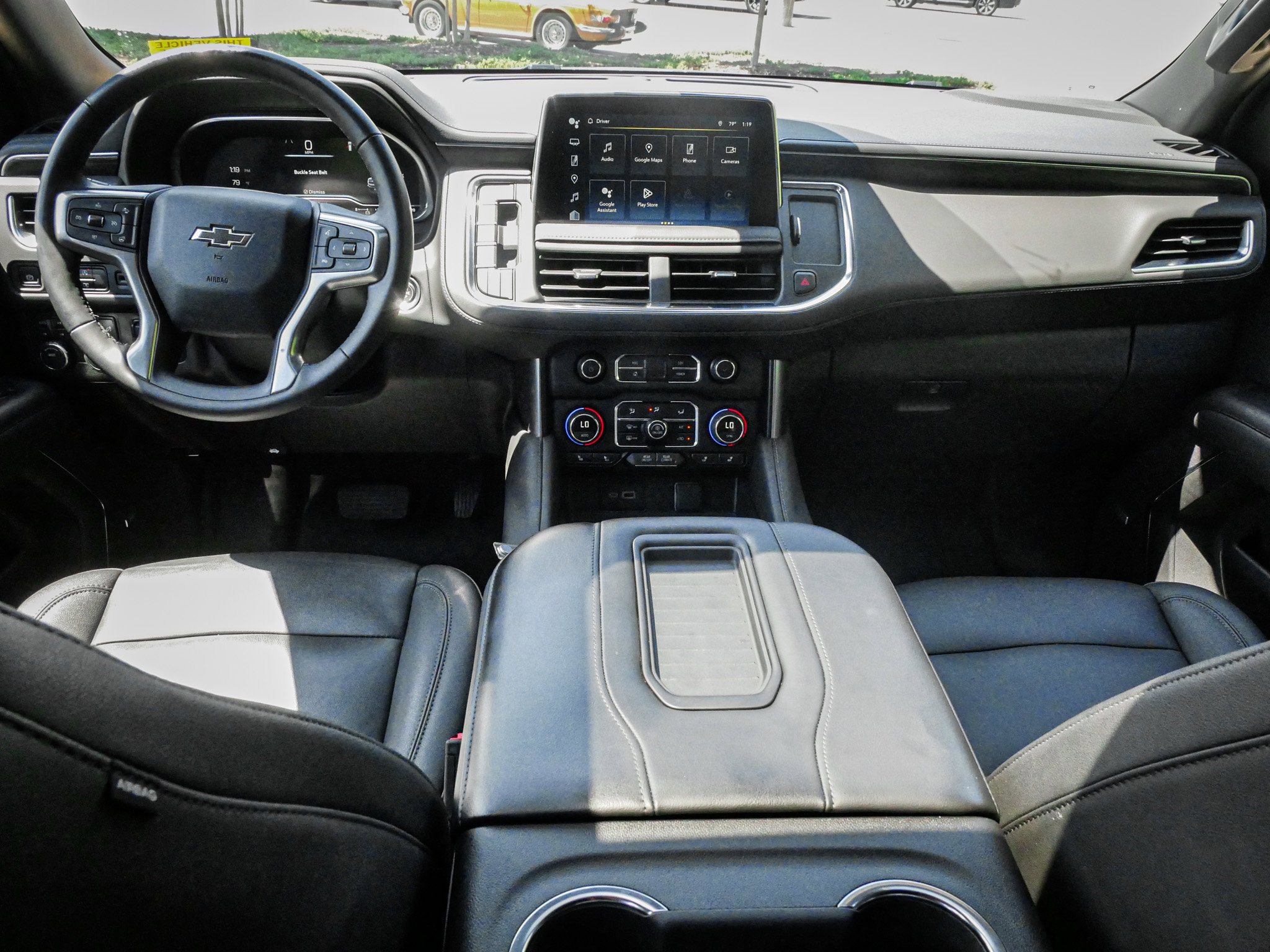 Used 2024 Chevrolet Suburban Z71 w/ Luxury Package AWD/4WD image 30