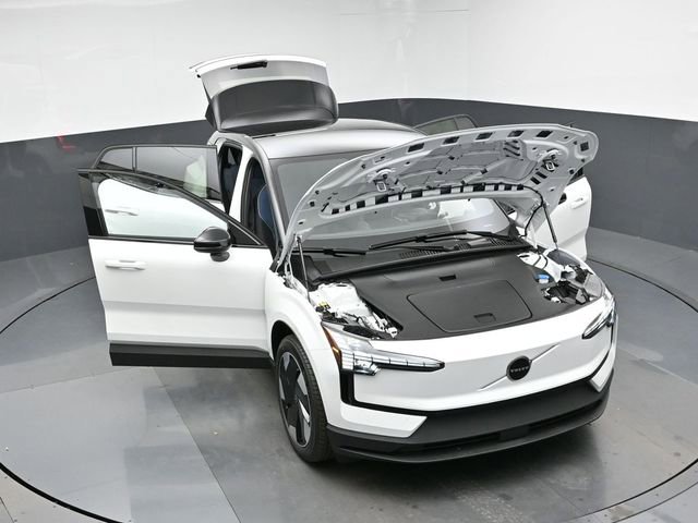 New 2026 Volvo EX30 Plus w/ Climate Package RWD image 36