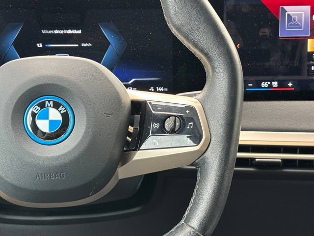 Used 2024 BMW iX xDrive50 w/ Sport Package AWD/4WD image 22