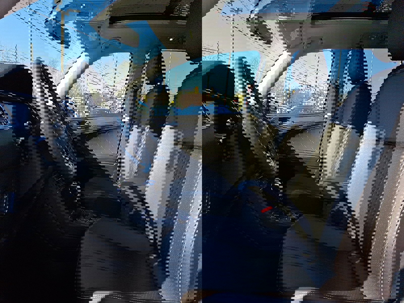 Used 2022 Volkswagen Tiguan SE image 13