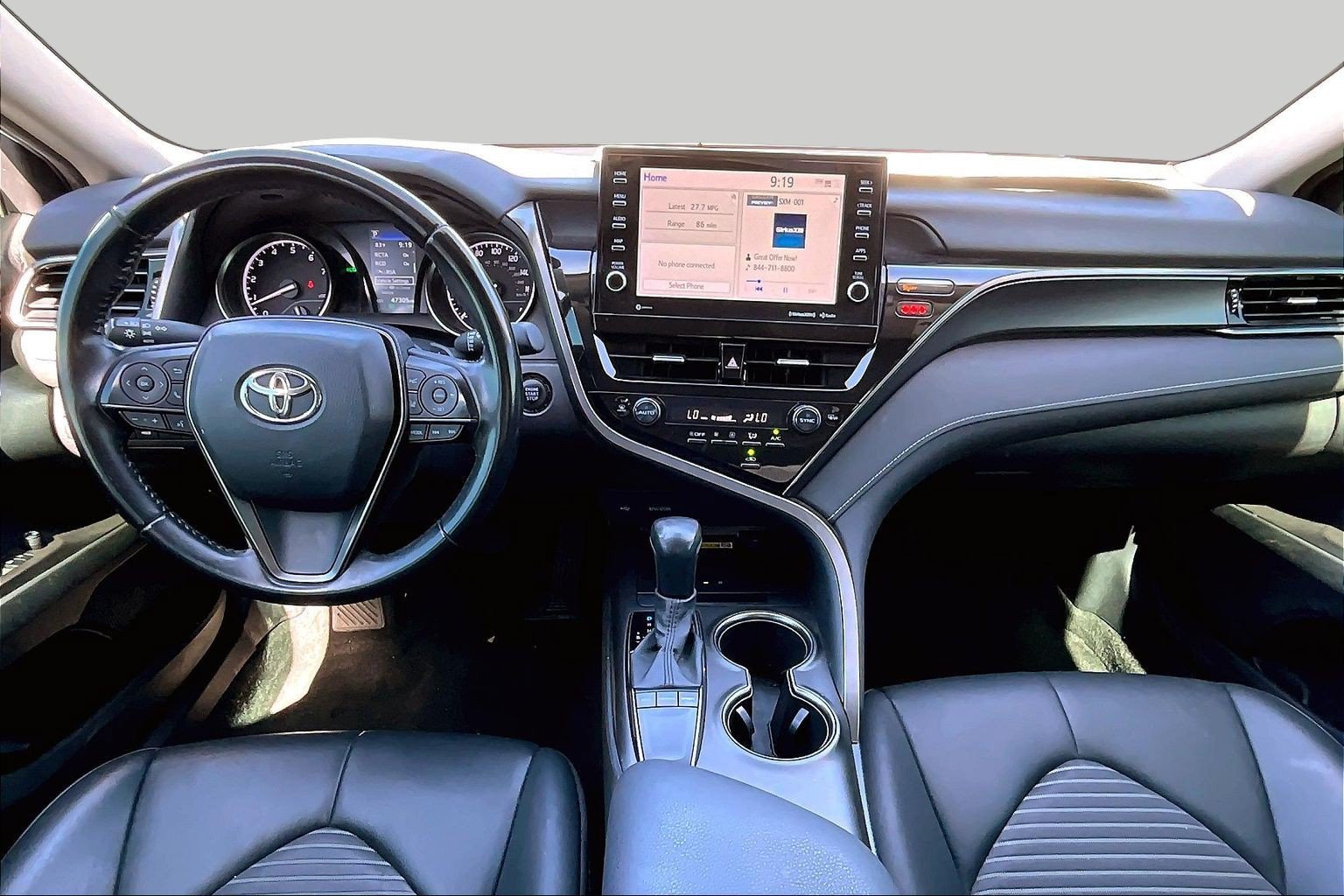 Used 2022 Toyota Camry SE w/ Audio Upgrade Package FWD image 14