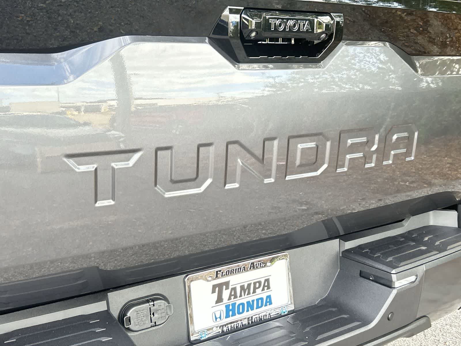 Used 2026 Toyota Tundra Platinum AWD/4WD image 8