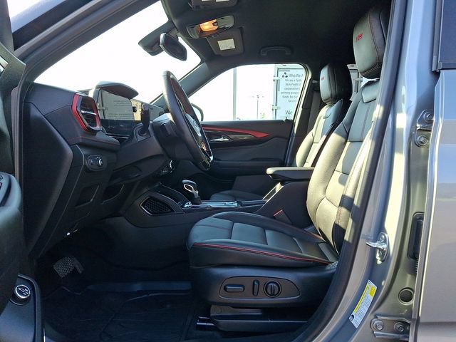 Used 2025 Chevrolet TrailBlazer RS w/ Convenience Package AWD/4WD image 15