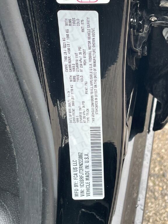 Used 2024 RAM 1500 Laramie image 30