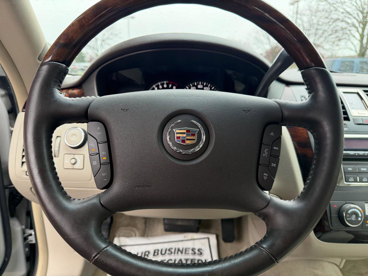 Used 2009 Cadillac DTS FWD image 11