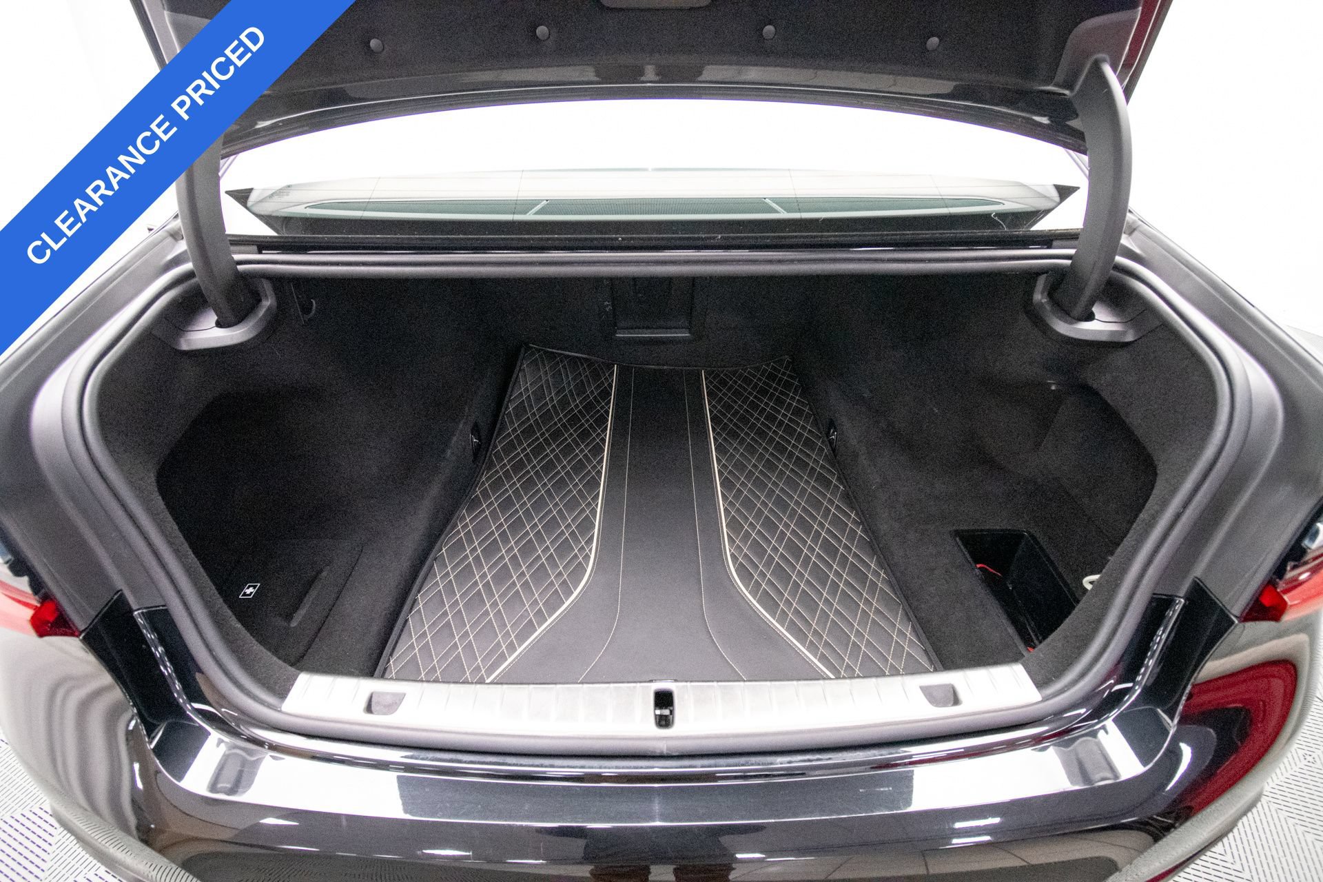 Used 2020 BMW 740i xDrive AWD/4WD image 35