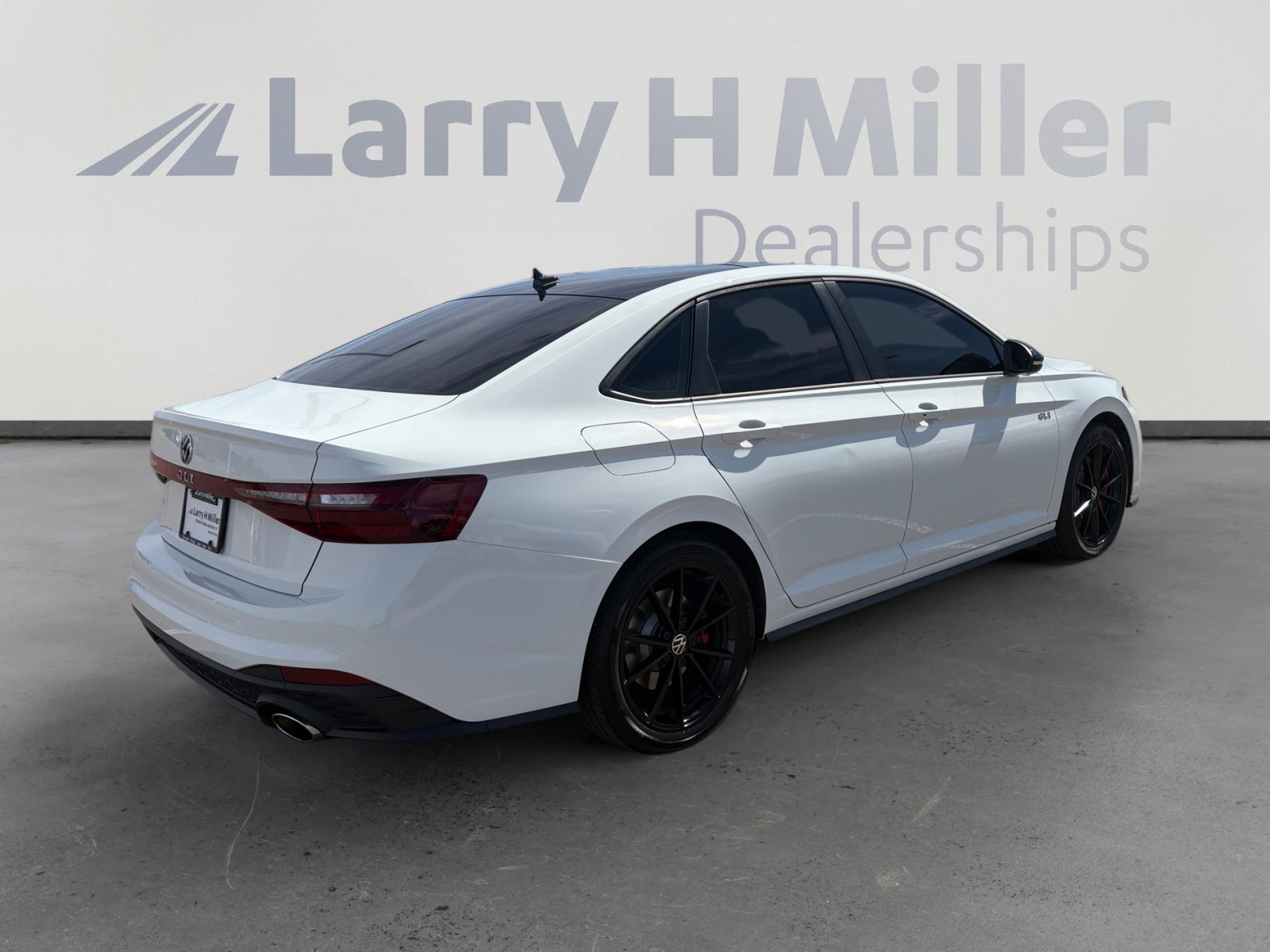 Used 2025 Volkswagen Jetta GLI Autobahn image 6