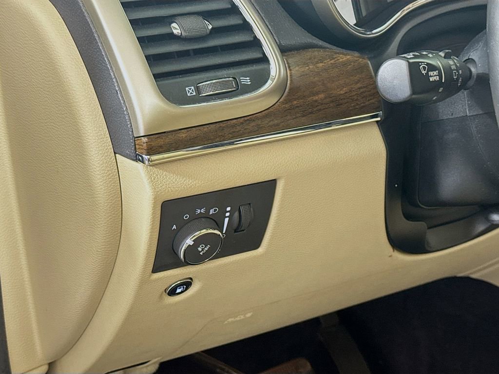 Used 2015 Jeep Grand Cherokee Limited image 10