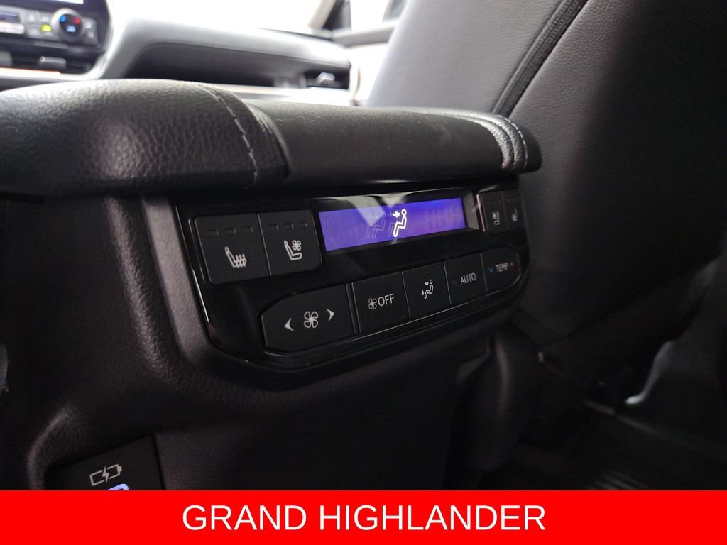 New 2026 Toyota Grand Highlander AWD image 26