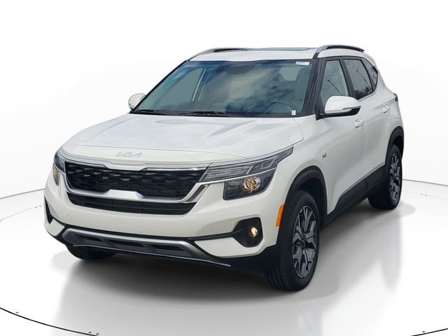 Certified 2023 Kia Seltos EX AWD/4WD image 2