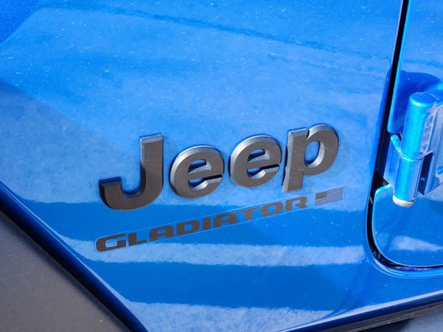 Certified 2024 Jeep Gladiator Willys image 11