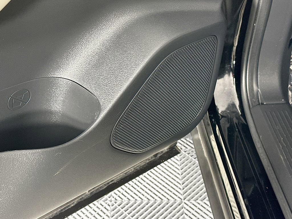 Certified 2023 Nissan Rogue SV image 26