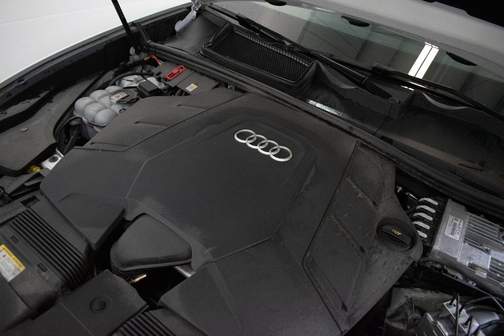 Used 2023 Audi Q8 Premium Plus AWD/4WD image 10