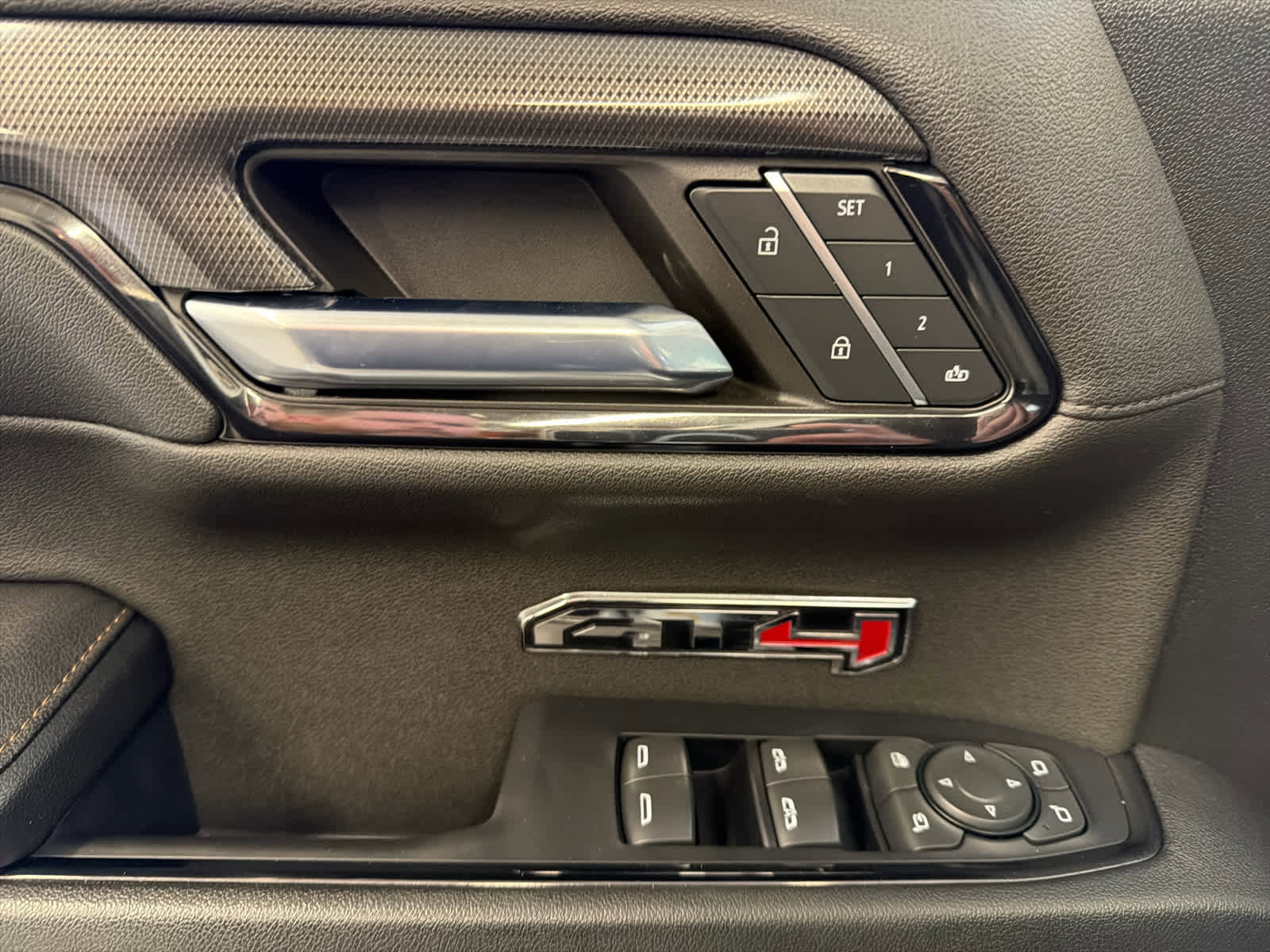 Certified 2024 GMC Sierra 1500 AT4 w/ Technology Package image 18