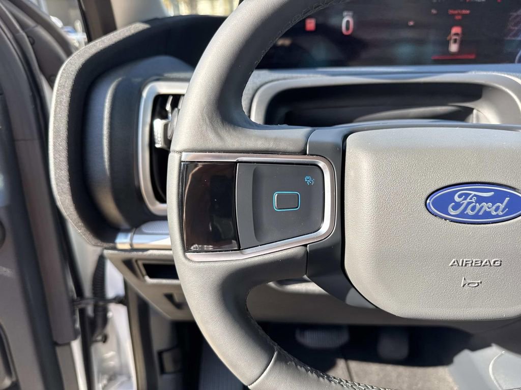 Used 2025 Ford Expedition Max Active image 24